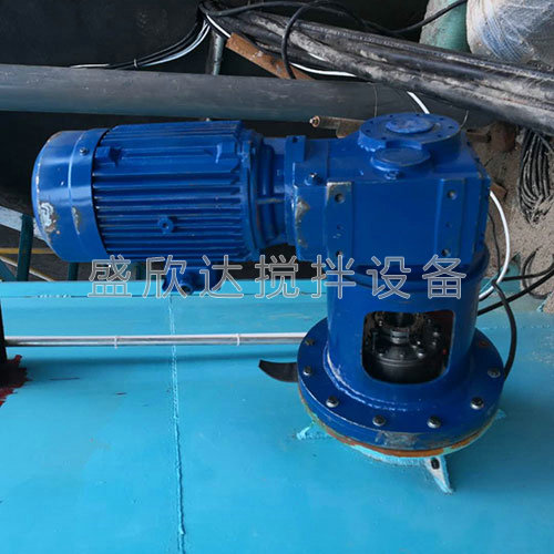 侧入式搅拌设备